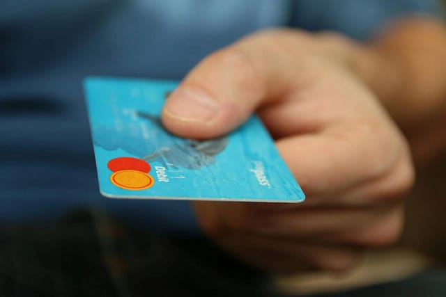 Konto bankowe w Niemczech – jakie wybrać i jak założyć bez meldunku?