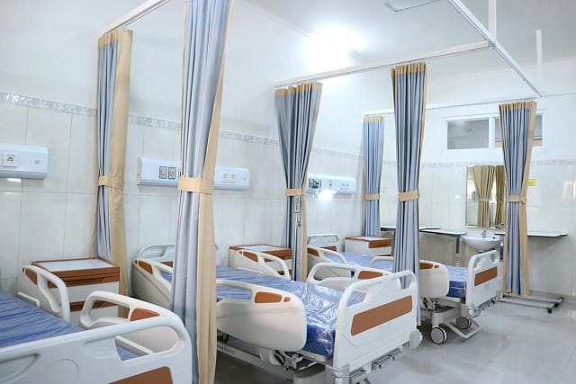 Ubezpieczenie zdrowotne w Niemczech – publiczne czy prywatne? Co wybrać?